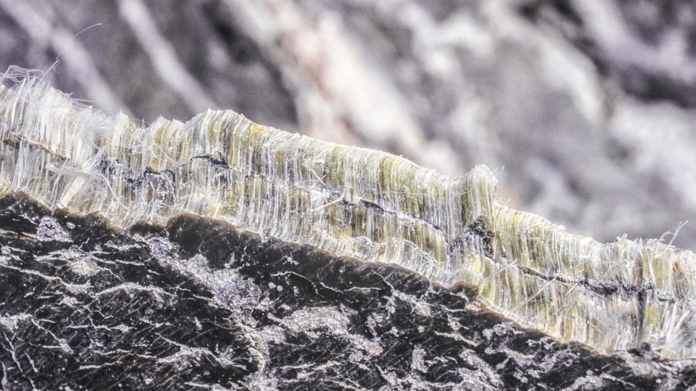 Chrysotile Asbestos (white)