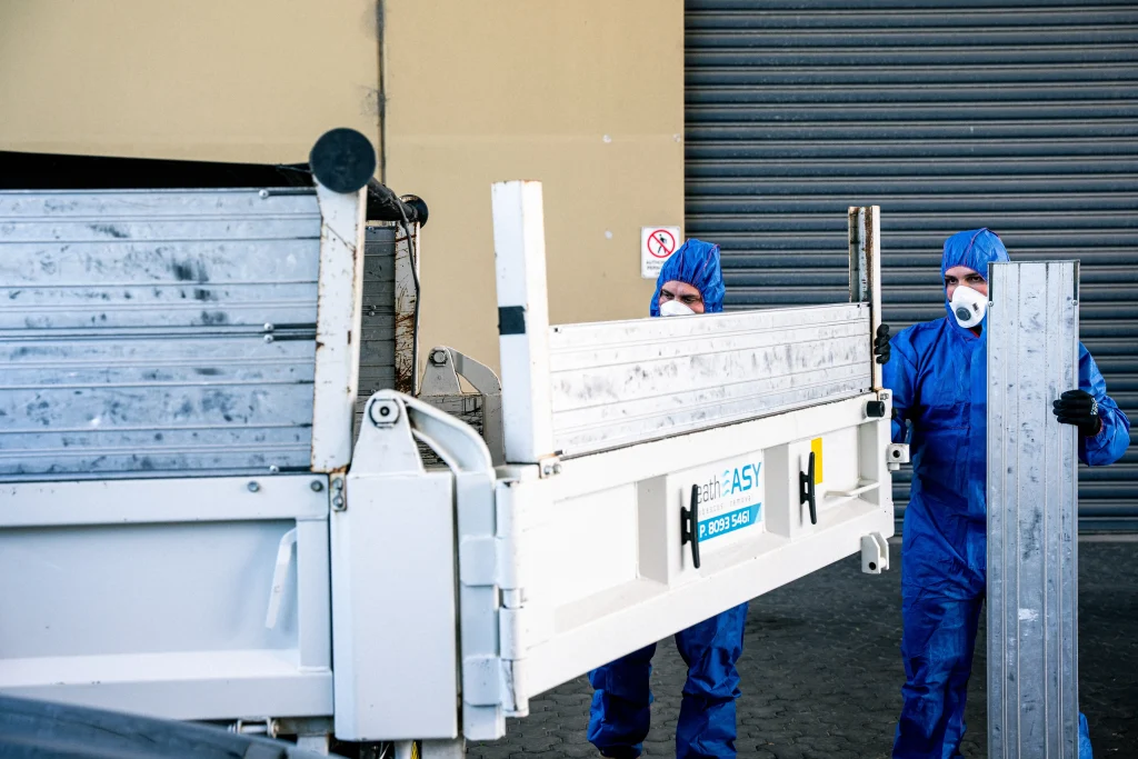 Commercial asbestos removal regulations