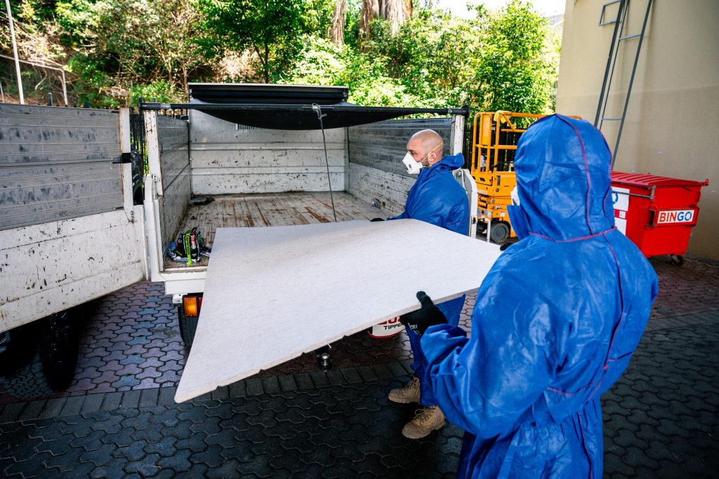 How to Choose an Asbestos Removalist